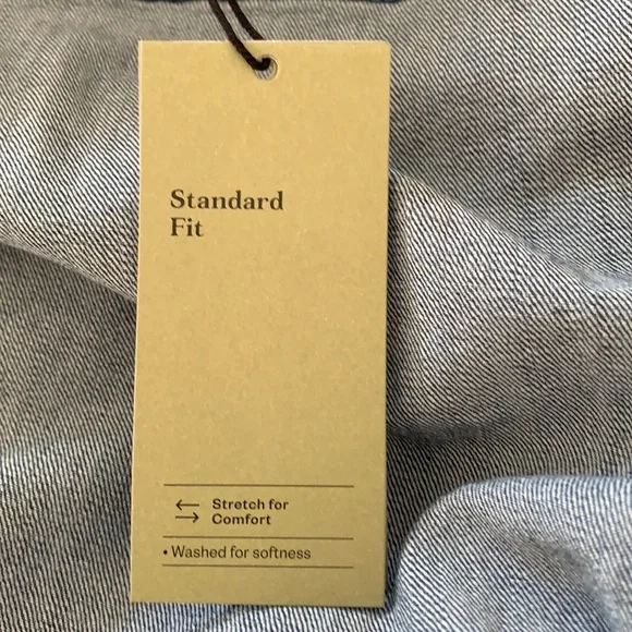 Good fellow & Co men’s denim button down shirt. - Picture 5 of 7